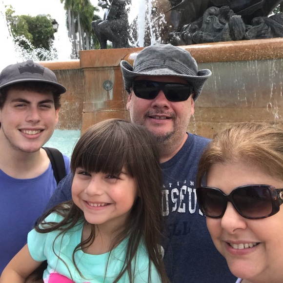 Meet your Posher, Anabely - Picture 2 of 5